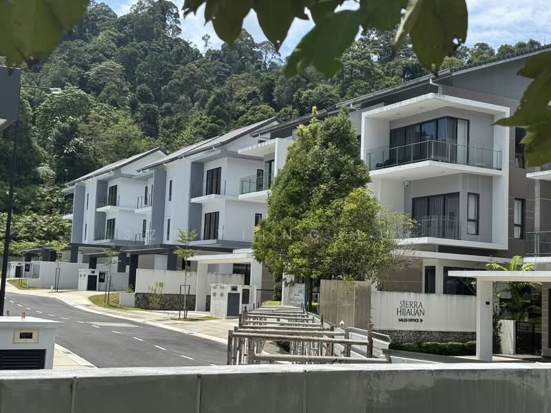 Semi-Detached House for Sale in Ampang (Selangor) - Sze Yiing Lui - PropertyGuru.com.my