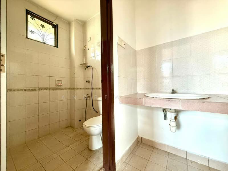 Rumah Berkembar untuk Dijual di Taman Impian Emas (Skudai) - Andrew Teo - Bathroom - PropertyGuru.com.my