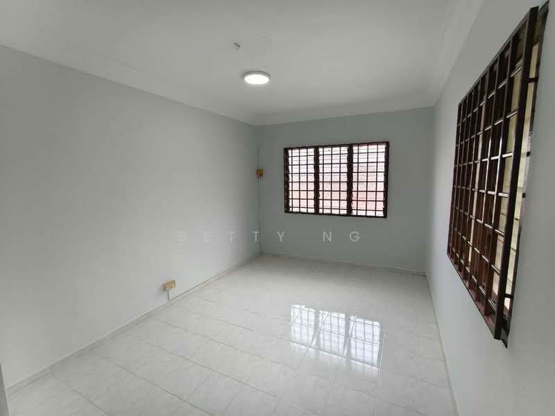 Rumah Teres 2 Tingkat untuk Dijual di Bandar Seri Alam (Masai) - Betty Ng - PropertyGuru.com.my