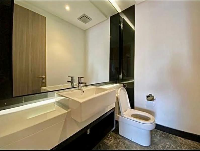 Servis Apartment untuk Dijual di Straits Residences - Quvee Ooi - Bathroom - PropertyGuru.com.my