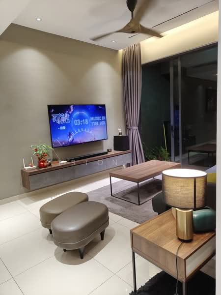 Kondominium untuk Dijual di Golden Triangle 2 - Alston Loh - Living Room - PropertyGuru.com.my
