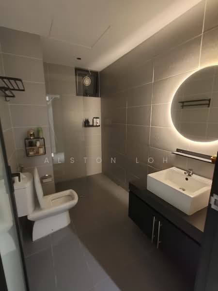 Kondominium untuk Dijual di Golden Triangle 2 - Alston Loh - Bathroom - PropertyGuru.com.my