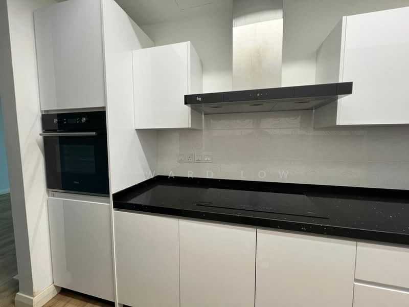 Servis Apartment untuk Dijual di Solaris Dutamas - Edward Low - Kitchen - PropertyGuru.com.my