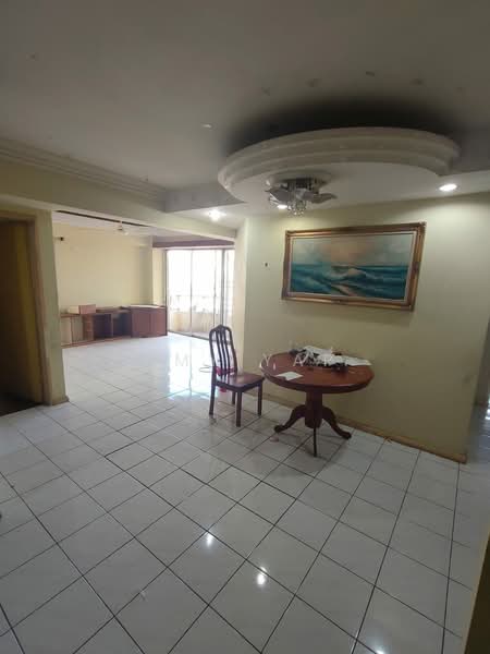Kondominium untuk Dijual di Menara Megah - Amy Yap - Living Room - PropertyGuru.com.my