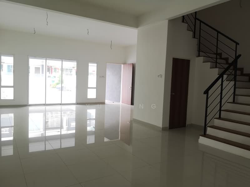 2-storey Terraced House for Sale in Kajang (Selangor) - Yuki Ng - Living Room - PropertyGuru.com.my