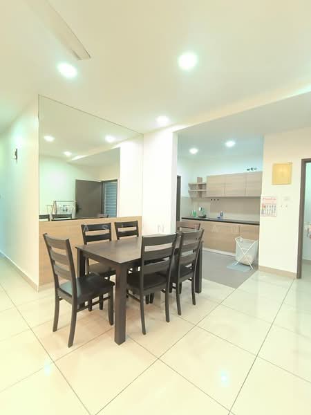 Apartment for Sale at Seri Austin Residence (Pangsapuri Seri Austin) - Jaslyn Tan - Dining Room - PropertyGuru.com.my