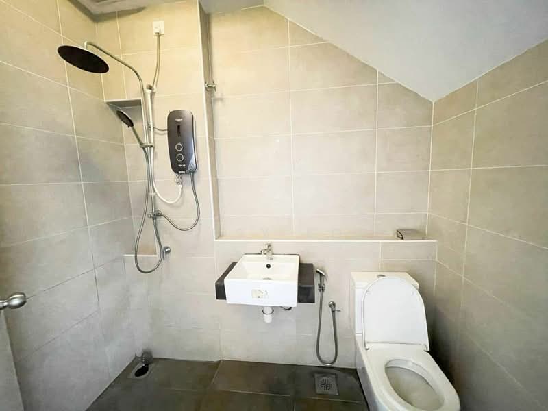 2-storey Terraced House for Rent in Bandar Baru Permas Jaya (Permas Jaya) - Jessy Koh - Bathroom - PropertyGuru.com.my