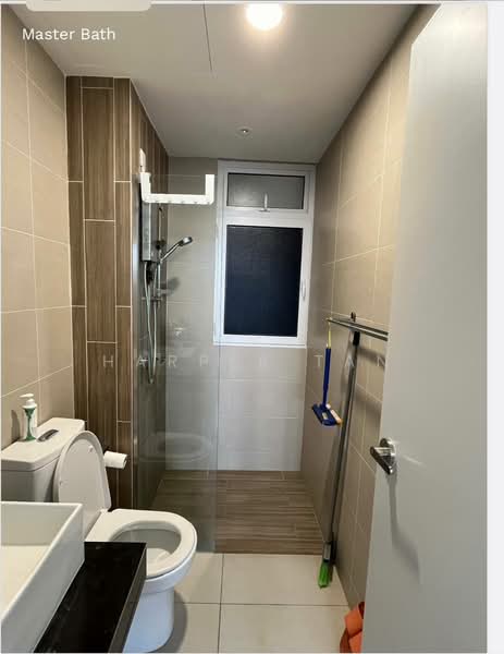 Servis Apartment untuk Disewa di RYAN & MIHO - Harper Tan - Bathroom - PropertyGuru.com.my