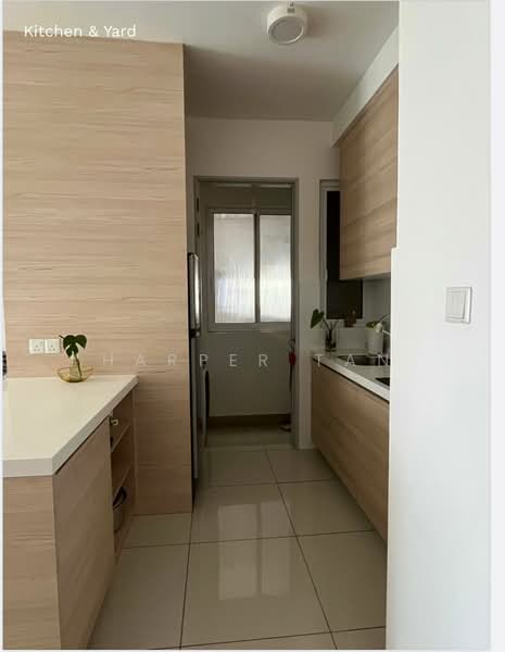 Servis Apartment untuk Disewa di RYAN & MIHO - Harper Tan - Kitchen - PropertyGuru.com.my