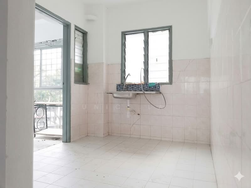 Apartment for Sale at Bukit Rahman Putra - Eunice Lai - Kitchen - PropertyGuru.com.my