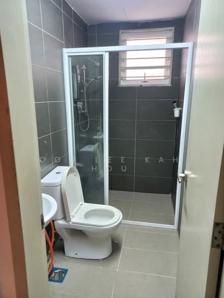 Kondominium untuk Disewa di Mutiara Ville - Don Lee Kah Hou - Bathroom - PropertyGuru.com.my