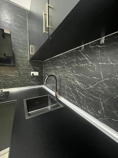 Kondominium untuk Dijual di Imperial Grande - Leong . - Kitchen - PropertyGuru.com.my