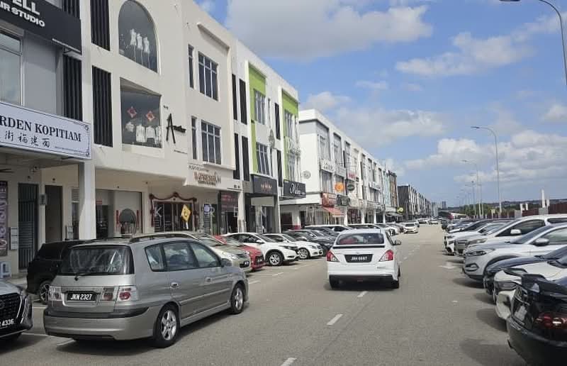 Shop / Office for Sale in Austin Crest (Johor Bahru) - Karen Heng - PropertyGuru.com.my