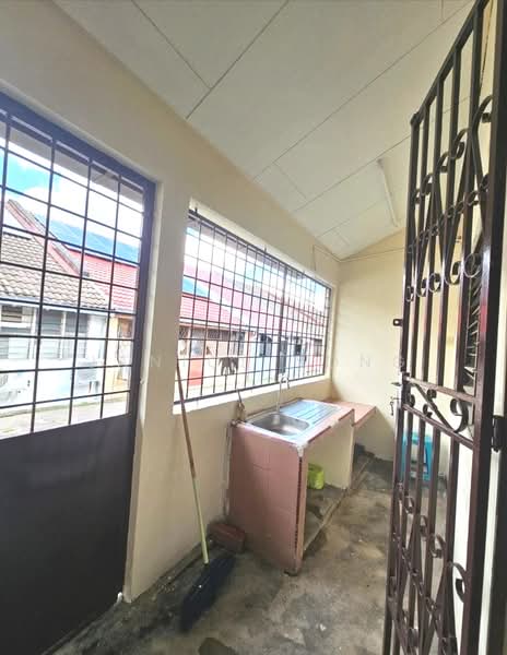 Rumah Teres 1 Tingkat untuk Disewa di Taman Perling (Perling) - Janice Yong - Exterior - PropertyGuru.com.my