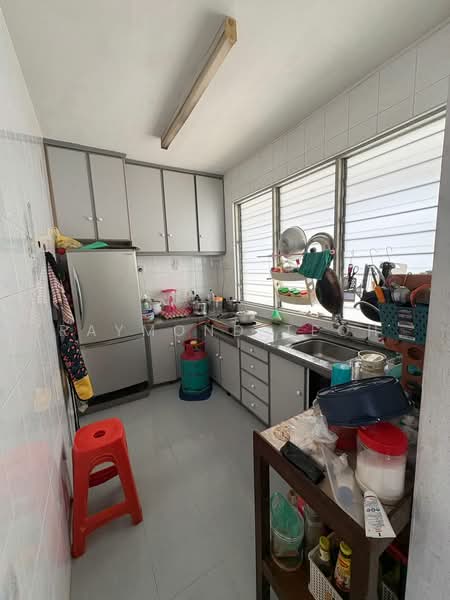 Pangsapuri untuk Dijual di Desa Green - Raymond Teoh - Kitchen - PropertyGuru.com.my