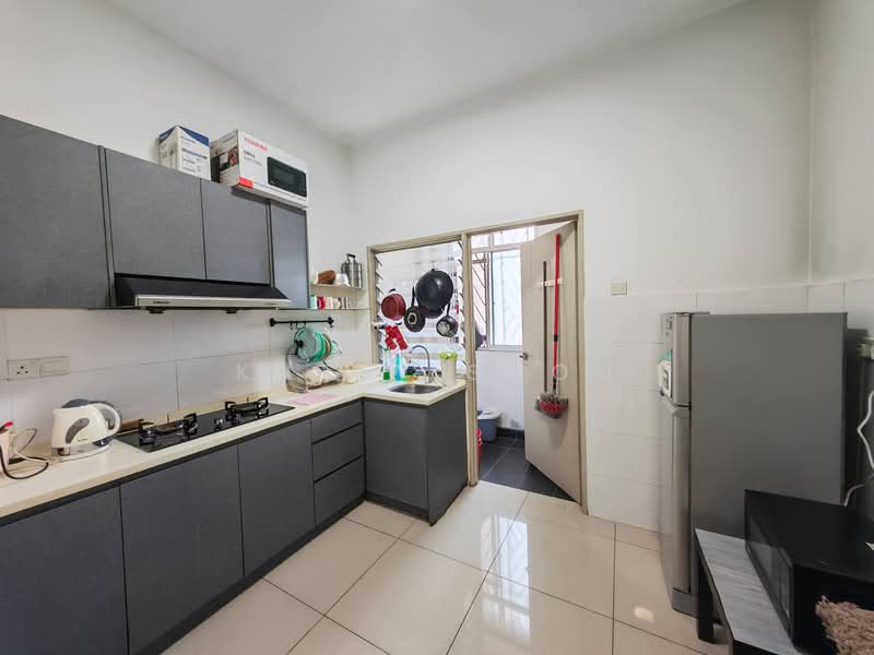 Kondominium untuk Disewa di Anyaman Residence - Katty Soon - Kitchen - PropertyGuru.com.my