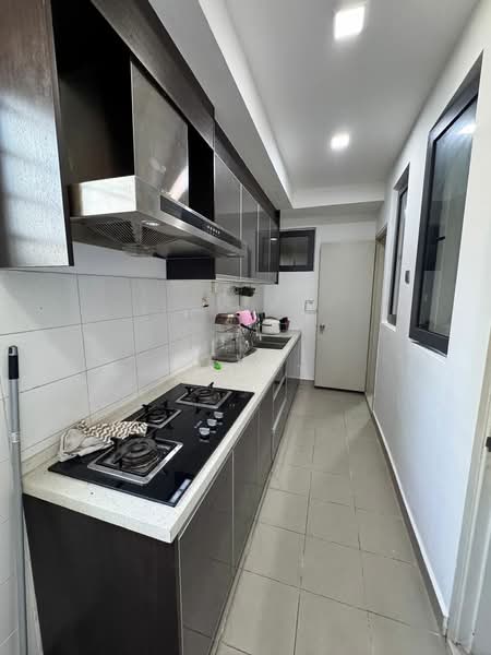 Kondominium untuk Disewa di Residence 8 - Kew . - Kitchen - PropertyGuru.com.my