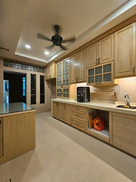 Rumah Berkembar untuk Dijual di Taman Austin Perdana (Tebrau) - Wil Mong - Kitchen - PropertyGuru.com.my
