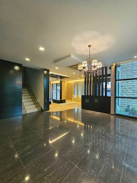 Rumah Berkembar untuk Dijual di Taman Austin Perdana (Tebrau) - Wil Mong - Living Room - PropertyGuru.com.my
