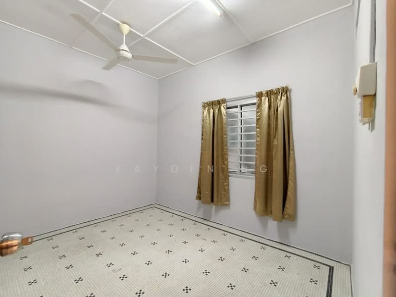 Rumah Teres 1 Tingkat untuk Dijual di Taman Abad (Johor Bahru) - Kayden Ng - PropertyGuru.com.my