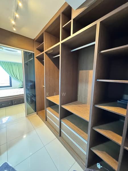 Kondominium untuk Disewa di Residence 8 - Kew . - Bedroom - PropertyGuru.com.my