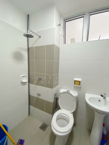 Apartment for Rent at Bayu Angkasa - Xuelly Cheong - Bathroom - PropertyGuru.com.my
