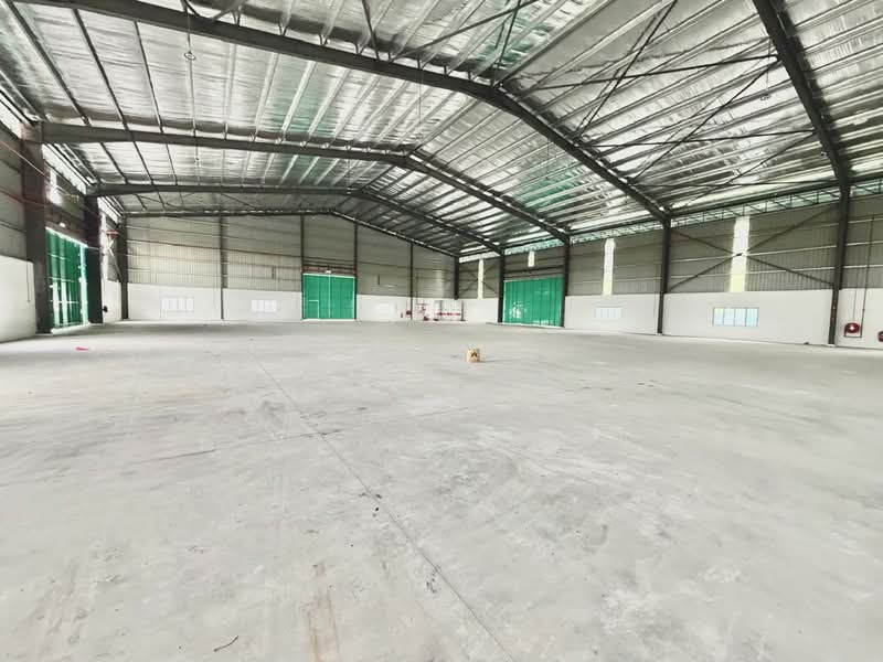 Gudang untuk Disewa di Bandar Utama Batang Kali (Batang Kali) - Dennix Chin - Interior - PropertyGuru.com.my
