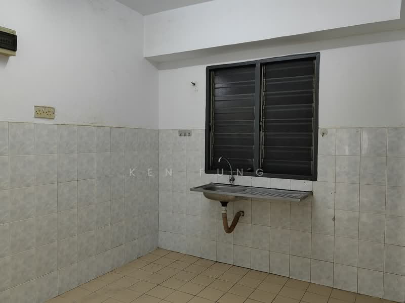 Pangsapuri untuk Disewa di Sri Camellia - Ken Fung - Kitchen - PropertyGuru.com.my