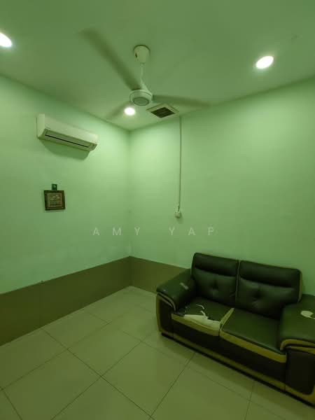 Semi-Detached House for Sale in Jinjang Selatan (Batu) - Amy Yap - Living Room - PropertyGuru.com.my
