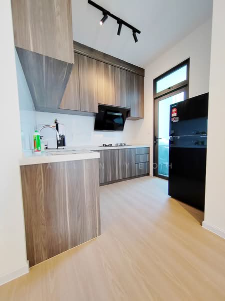 Condominium for Sale at Queens Residences Q2 @ Queens Waterfront - Allen Yeoh - Kitchen - PropertyGuru.com.my