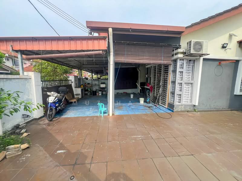 1-storey Terraced House for Sale in Telok Panglima Garang (Selangor) - Muz Hafiz - PropertyGuru.com.my
