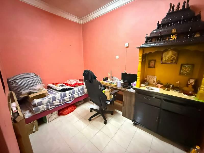 1-storey Terraced House for Sale in Taman Cantik (Kulai) - Wil Mong - Bedroom - PropertyGuru.com.my