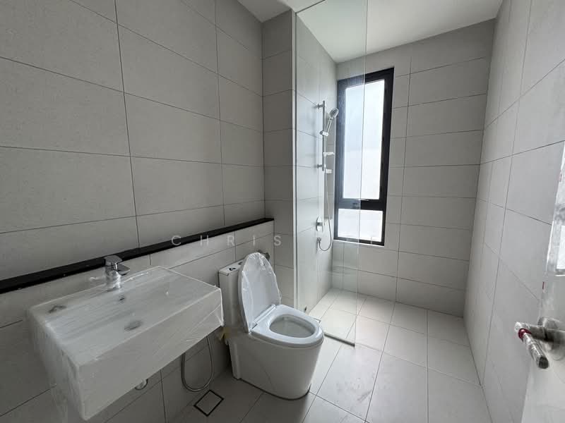 Semi-Detached House for Rent in Bandar Gamuda Gardens (Rawang) - Chris See - Bathroom - PropertyGuru.com.my