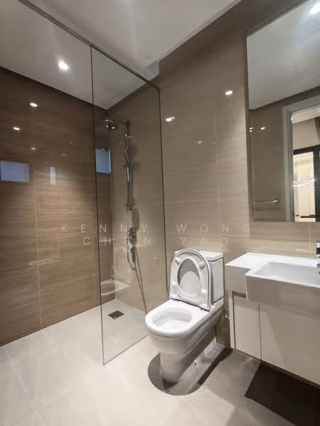 Service Residence for Sale at The Astaka @ 1 Bukit Senyum - Kenny Wong Chen Yao - Bathroom - PropertyGuru.com.my