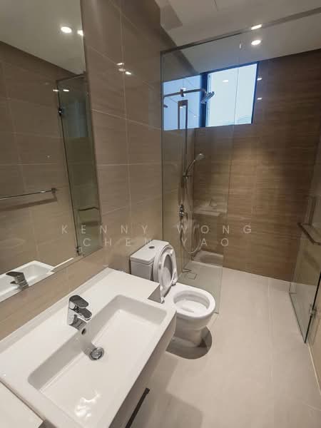 Service Residence for Sale at The Astaka @ 1 Bukit Senyum - Kenny Wong Chen Yao - Bathroom - PropertyGuru.com.my