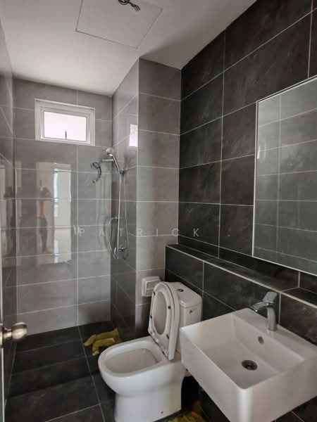 Condominium for Sale at Lucerne Residences - Patrick . - Bathroom - PropertyGuru.com.my