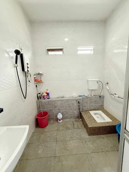 1-storey Terraced House for Sale in Taman Kota Masai (Pasir Gudang) - Wil Mong - Bathroom - PropertyGuru.com.my