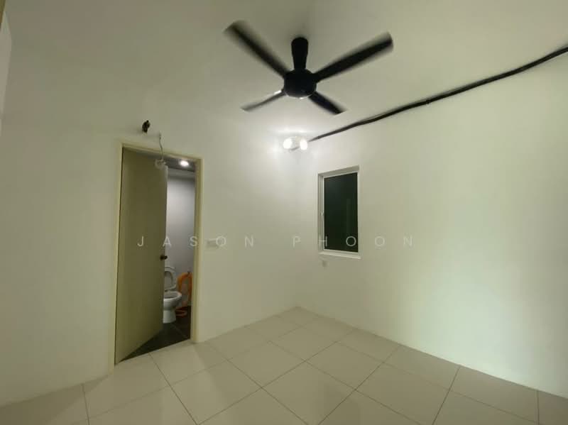Condominium for Sale at The Clovers - Jason Phoon - Bathroom - PropertyGuru.com.my