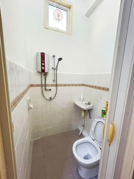 Apartment for Rent at Kingfisher Series - Bosco Teoh - Bathroom - PropertyGuru.com.my