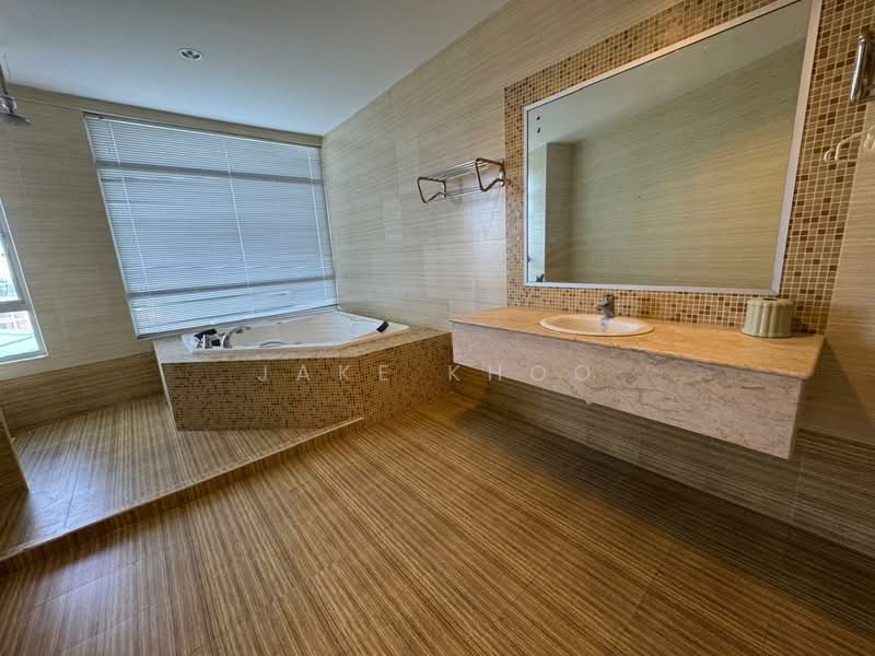 Condominium for Rent at The View Condominium - Jake Khoo - Bathroom - PropertyGuru.com.my