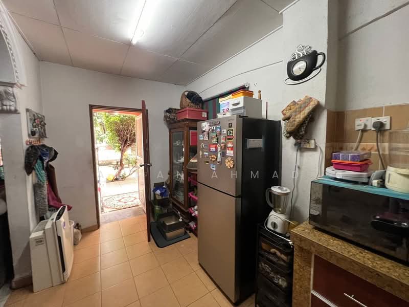 Semi-Detached House for Sale in Bandar Tasik Puteri (Rawang) - Azman Ahmad - PropertyGuru.com.my