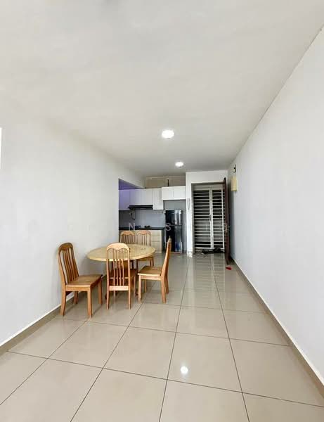Servis Apartment untuk Dijual di Larkin Heights - Chen Shieh Yu - Kitchen - PropertyGuru.com.my