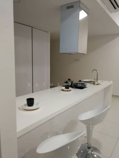 Servis Apartment untuk Dijual di Southkey Mosaic - Katherine Low - Kitchen - PropertyGuru.com.my