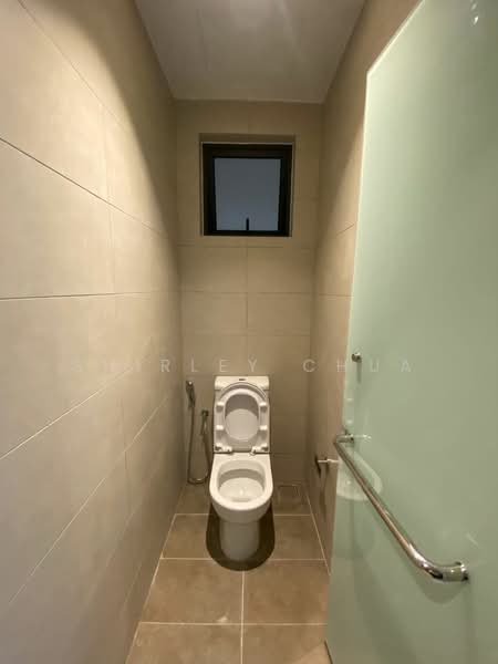 Servis Apartment untuk Disewa di Union Suites - Shirley Chua - Bathroom - PropertyGuru.com.my