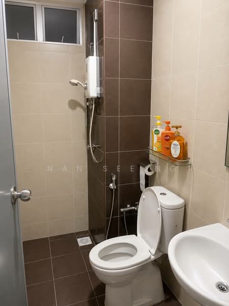 Condominium for Sale at Dahlia Park Condominium - Nan See Ng - Bathroom - PropertyGuru.com.my