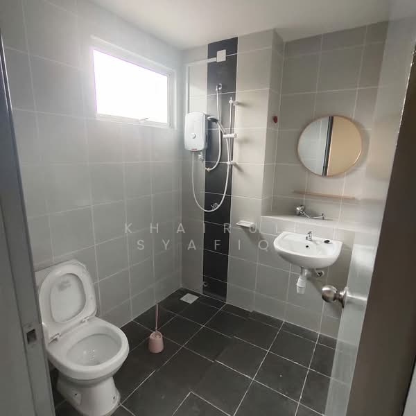 2-storey Terraced House for Rent in Kuala Selangor (Selangor) - Khairul Syafiq - Bathroom - PropertyGuru.com.my