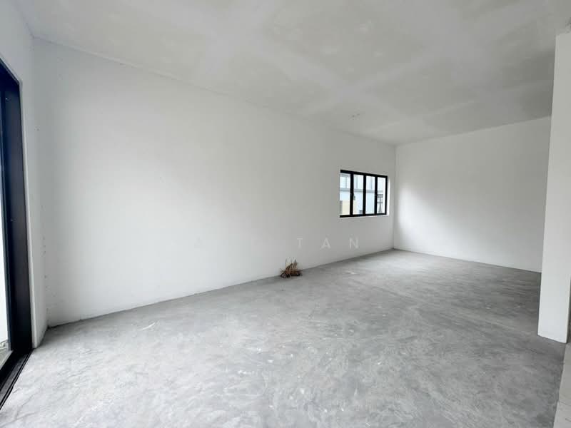 Cluster House for Sale in Setia Tropika (Johor Bahru) - Ace Tan - Bedroom - PropertyGuru.com.my