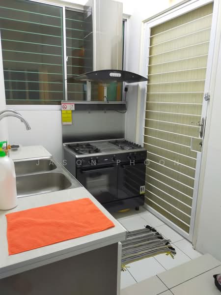 Condominium for Sale at The Clovers - Jason Phoon - Kitchen - PropertyGuru.com.my