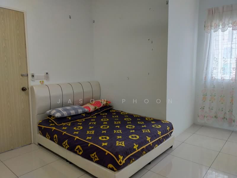 Condominium for Sale at The Clovers - Jason Phoon - Bedroom - PropertyGuru.com.my