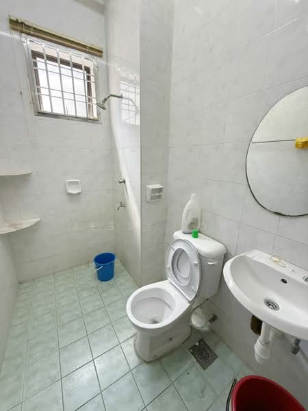 2-storey Terraced House for Rent in Permas Jaya (Johor) - Jessy Koh - Bathroom - PropertyGuru.com.my